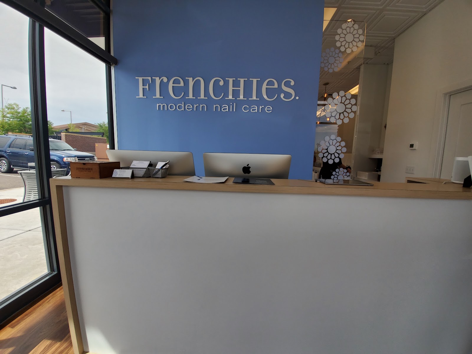Frenchies Modern Nail Care Lone Tree nail photo 5